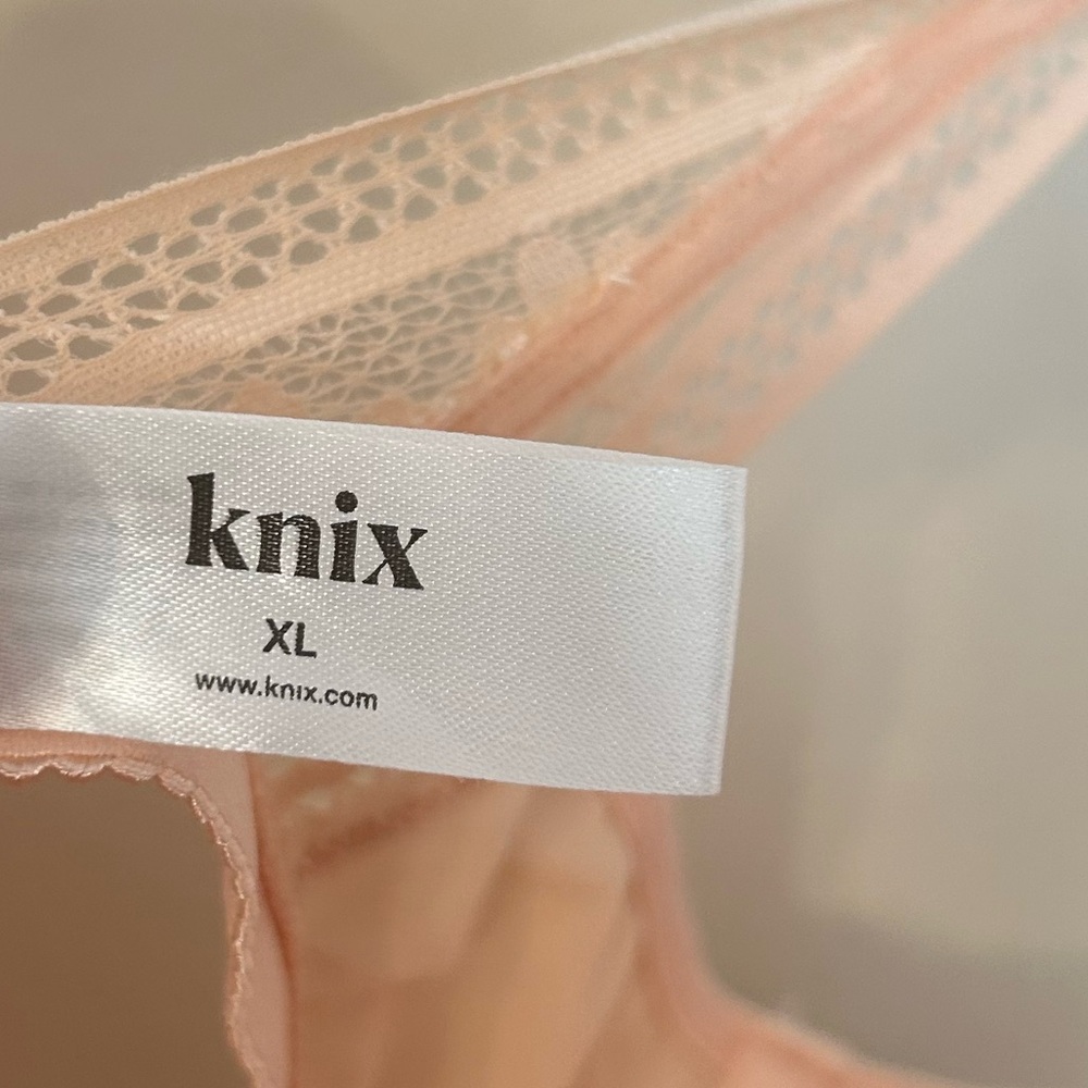 Knix Lace Deep-V Bralette In Honey Peach Size XL - Picture 2 of 4